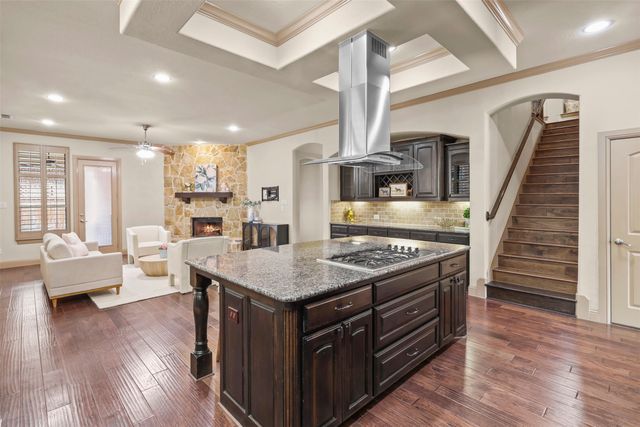 437 Middleton Drive, Roanoke, TX 76262