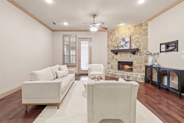 437 Middleton Drive, Roanoke, TX 76262