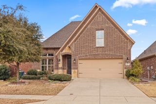 437 Middleton Drive, Roanoke, TX 76262