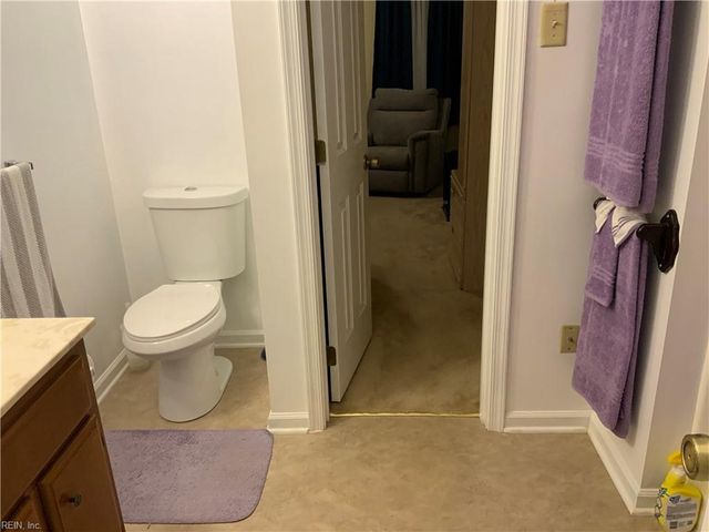 132 Tidal DR, Newport News, VA 23606