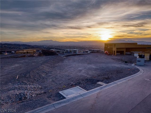 487 Rock Peak Drive, Henderson, NV 89012