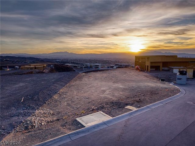 487 Rock Peak Drive, Henderson, NV 89012