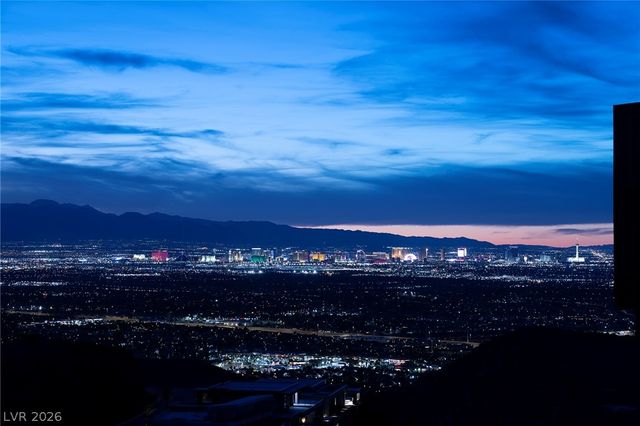 487 Rock Peak Drive, Henderson, NV 89012