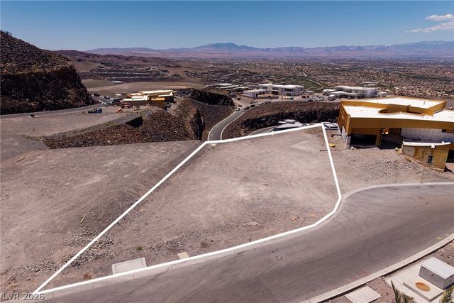 487 Rock Peak Drive, Henderson, NV 89012