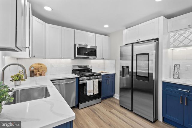 1082 EDGE HILL RD, Abington, PA 19001