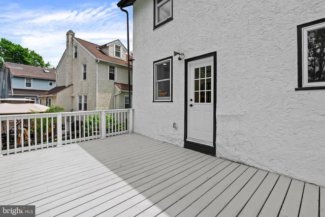 1082 EDGE HILL RD, Abington, PA 19001