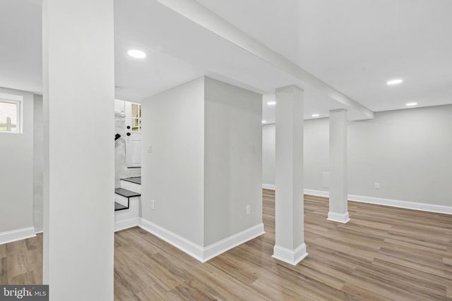 1082 EDGE HILL RD, Abington, PA 19001