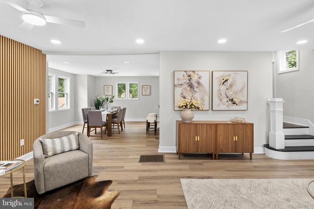 1082 EDGE HILL RD, Abington, PA 19001