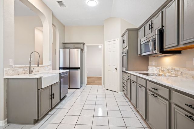 7512 Brookview Drive, Frisco, TX 75034