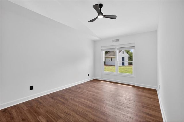 1084 Redwood Drive, Norcross, GA 30093