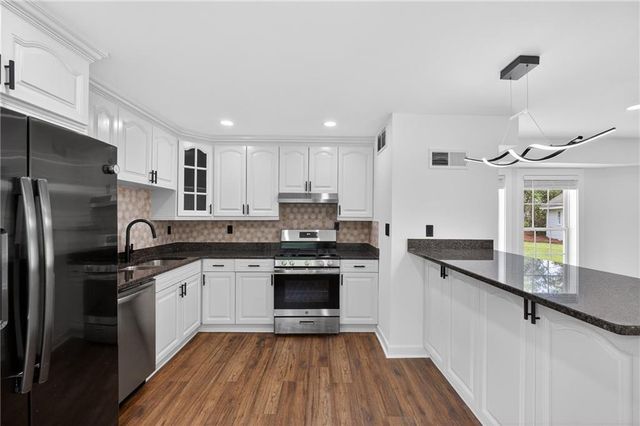 1084 Redwood Drive, Norcross, GA 30093