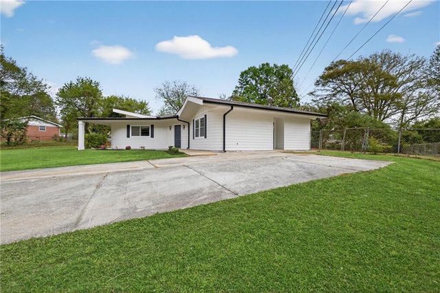 1084 Redwood Drive, Norcross, GA 30093