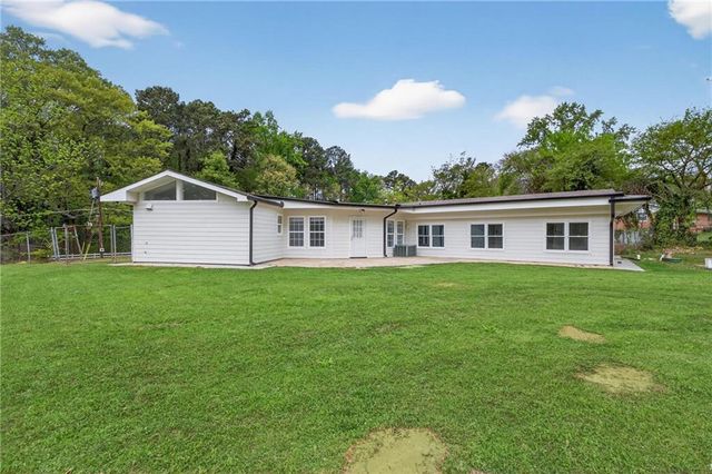 1084 Redwood Drive, Norcross, GA 30093