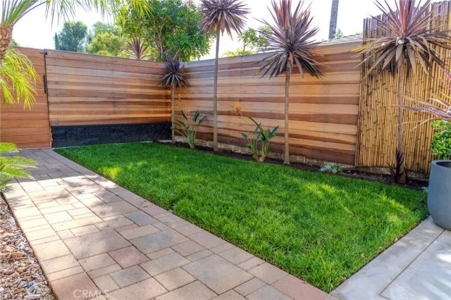 21865 Jinetes, Mission Viejo, CA 92691