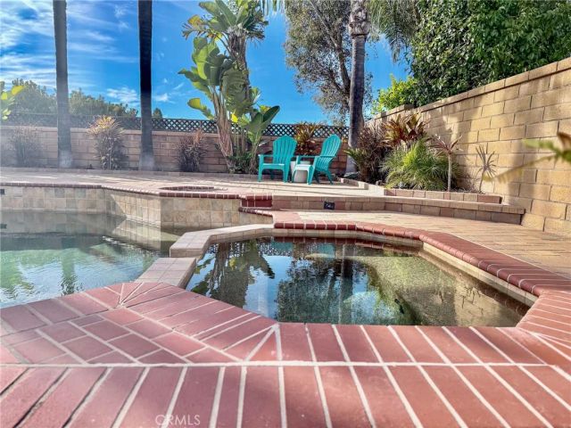 21865 Jinetes, Mission Viejo, CA 92691