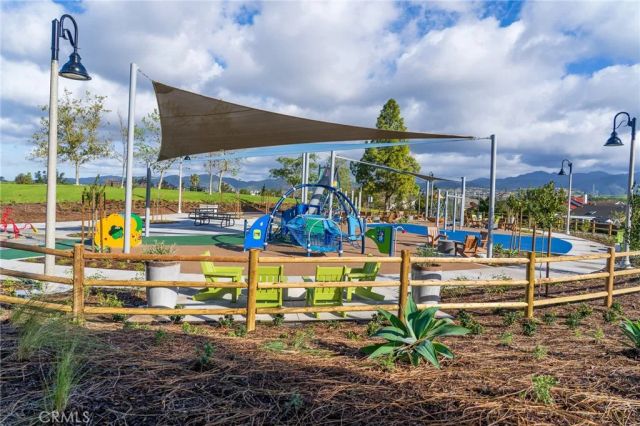 21865 Jinetes, Mission Viejo, CA 92691