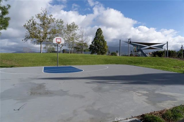 21865 Jinetes, Mission Viejo, CA 92691