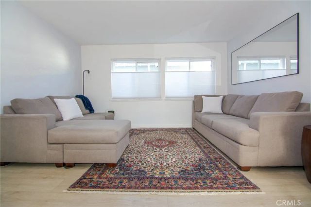 21865 Jinetes, Mission Viejo, CA 92691