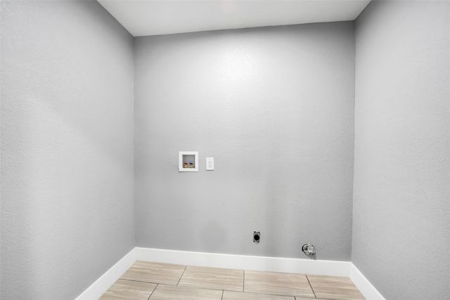 2265 County Road 312, Louise, TX 77455