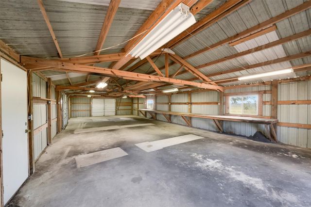 2265 County Road 312, Louise, TX 77455