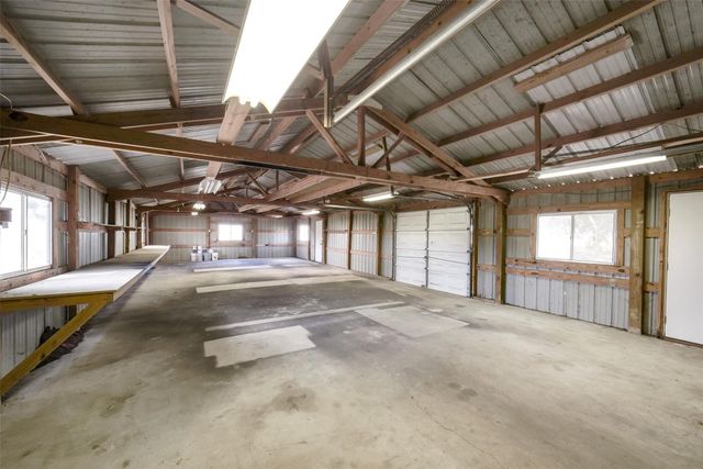 2265 County Road 312, Louise, TX 77455