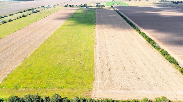 2265 County Road 312, Louise, TX 77455