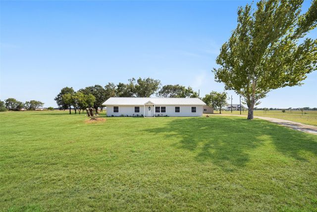 2265 County Road 312, Louise, TX 77455