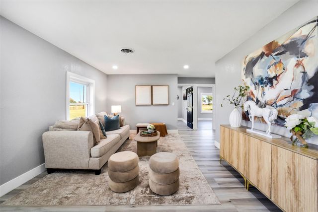 2265 County Road 312, Louise, TX 77455