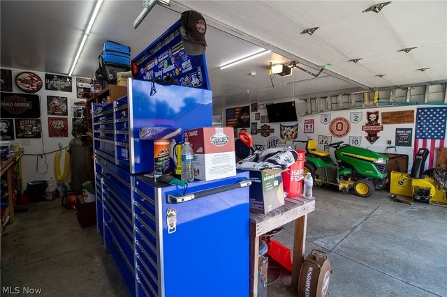 824 S Nearing Circle, Geneva, OH 44041