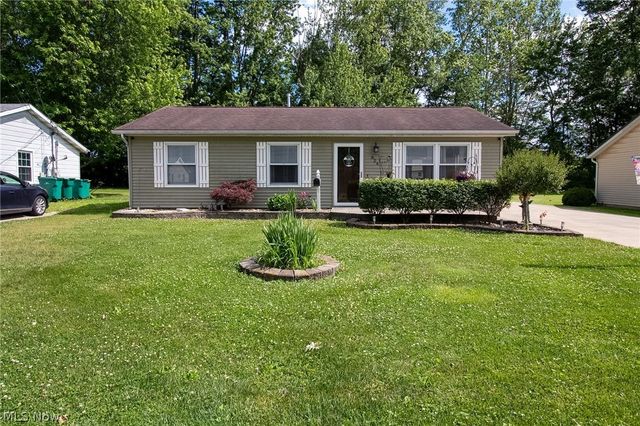 824 S Nearing Circle, Geneva, OH 44041