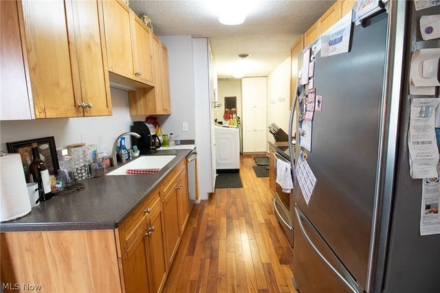 824 S Nearing Circle, Geneva, OH 44041