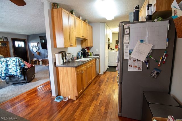 824 S Nearing Circle, Geneva, OH 44041