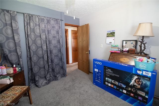 824 S Nearing Circle, Geneva, OH 44041