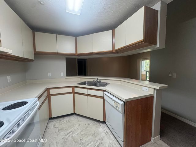7667 N Wickham Road 1320, Melbourne, FL 32940