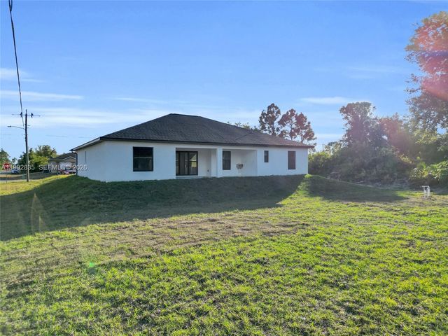 2900 3rd st sw, Other City - In The State Of Florida, FL 33976