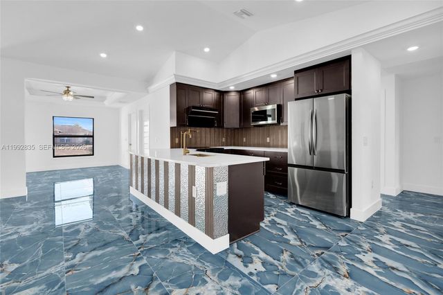 2900 3rd st sw, Other City - In The State Of Florida, FL 33976