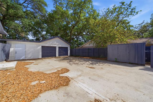 9505 TAKOMAH TRAIL, Tampa, FL 33617