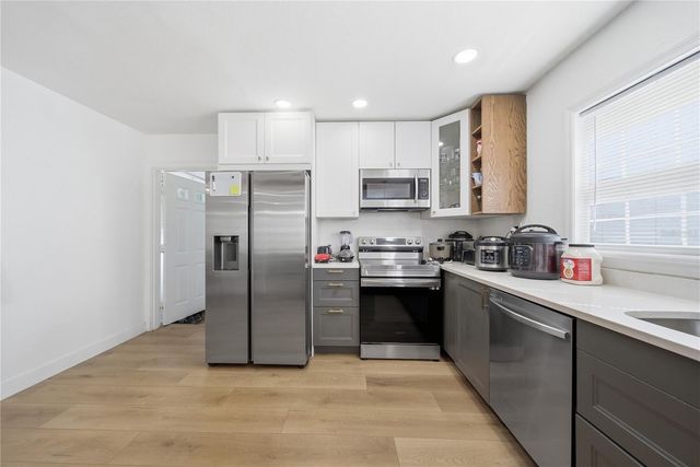 9505 TAKOMAH TRAIL, Tampa, FL 33617