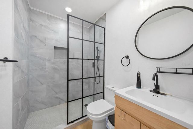 9505 TAKOMAH TRAIL, Tampa, FL 33617