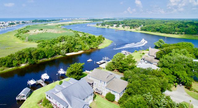 115 SW Yacht Drive, Oak Island, NC 28465