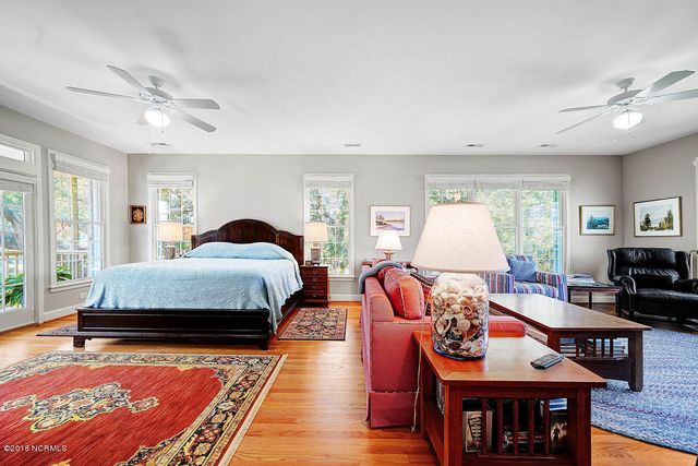 115 SW Yacht Drive, Oak Island, NC 28465