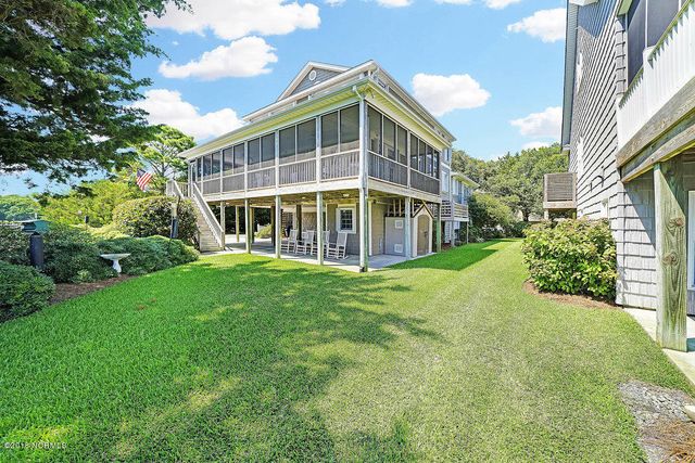 115 SW Yacht Drive, Oak Island, NC 28465