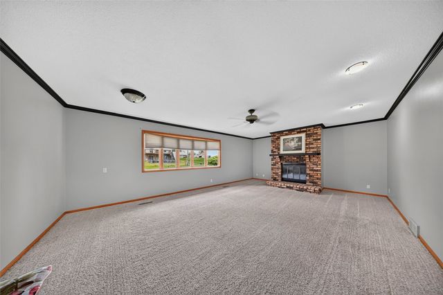 2512 Mallory Street SW, Cedar Rapids, IA 52404
