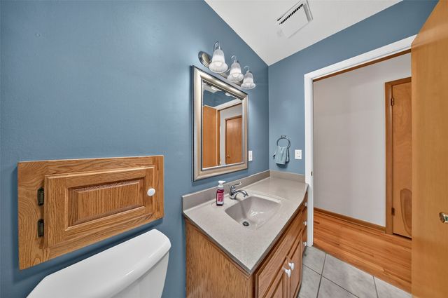 2512 Mallory Street SW, Cedar Rapids, IA 52404