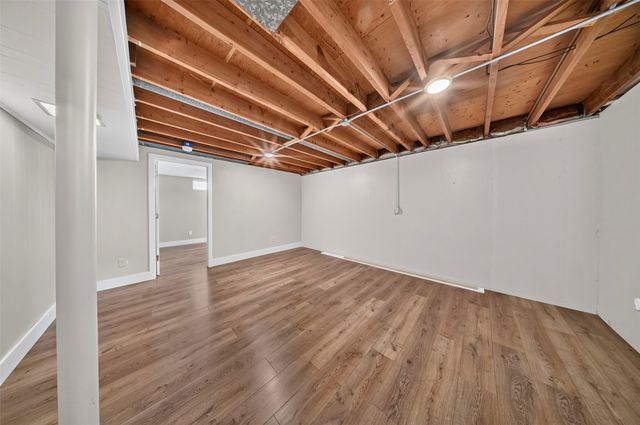 2512 Mallory Street SW, Cedar Rapids, IA 52404