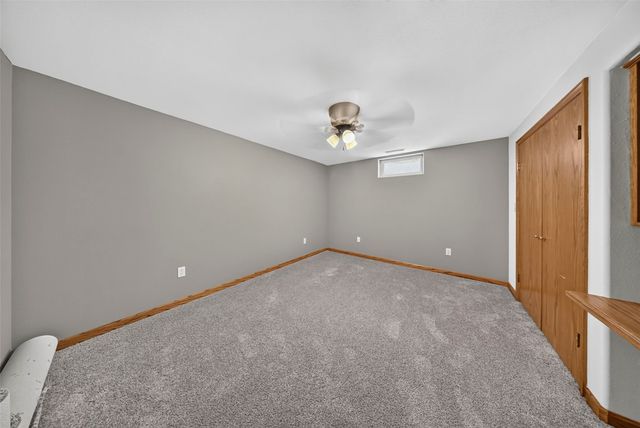 2512 Mallory Street SW, Cedar Rapids, IA 52404