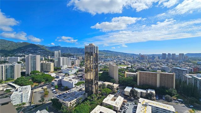 1500 Rycroft Street 3207R, Honolulu, HI 96814