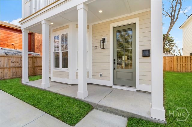 1211 E 34th Street, Savannah, GA 31404