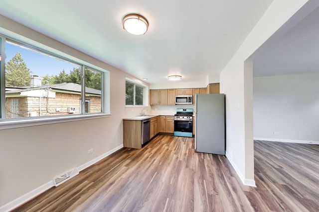 14340 Kostner Avenue, Midlothian, IL 60445