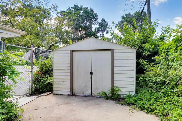 14340 Kostner Avenue, Midlothian, IL 60445